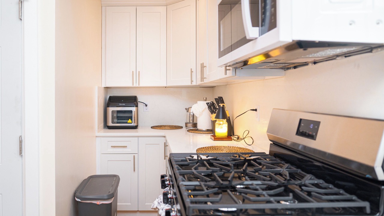 Photo of Kitchen in Meeting House Hill
