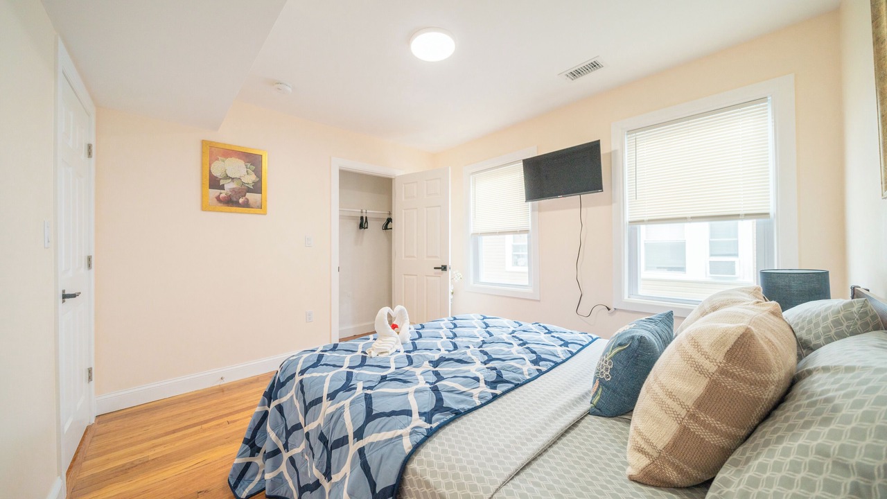 Photo of Bedroom in Meeting House Hill