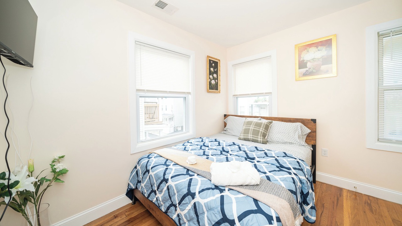 Photo of Bedroom in Meeting House Hill