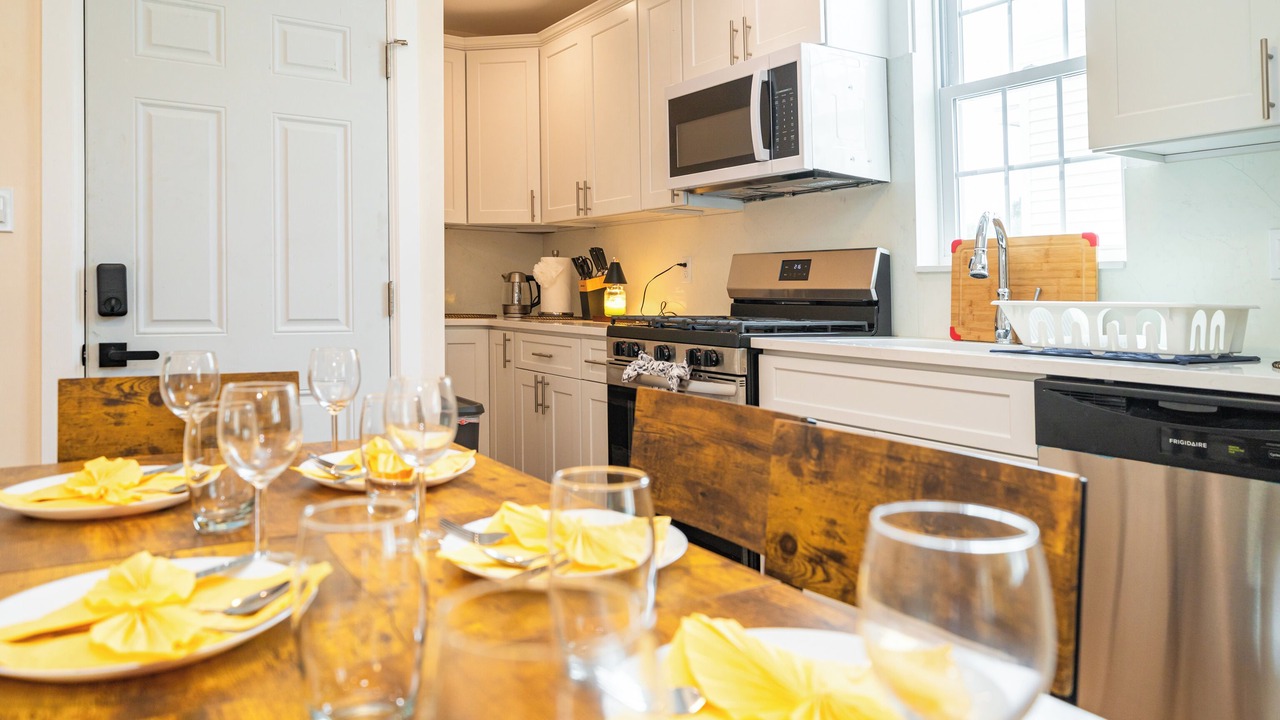 Photo of Kitchen in Meeting House Hill