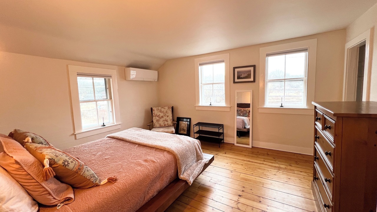 Photo of Bedroom in Pawcatuck