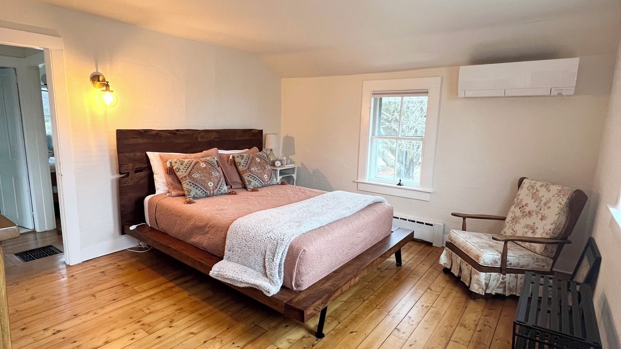 Photo of Bedroom in Pawcatuck