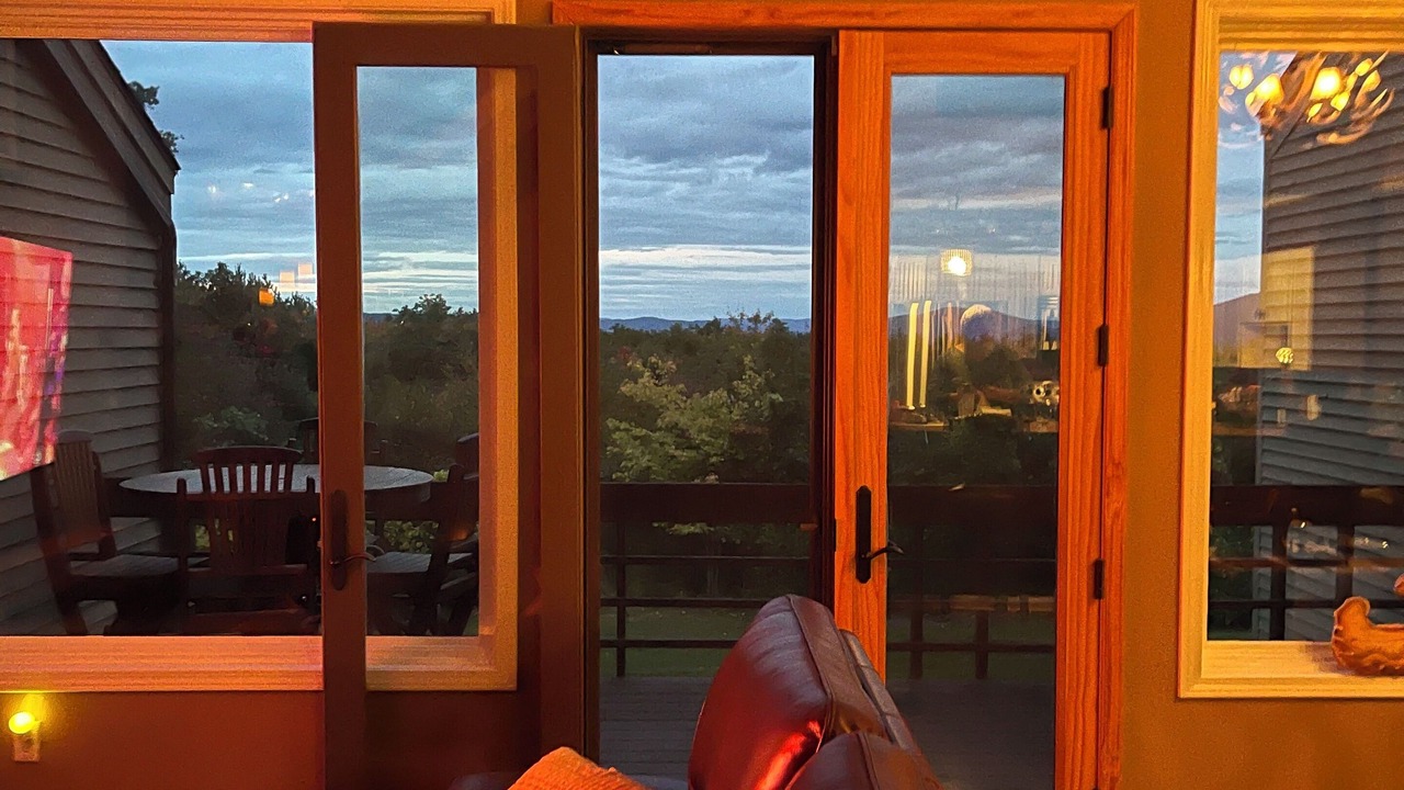 Photo of Livingroom in Lake George