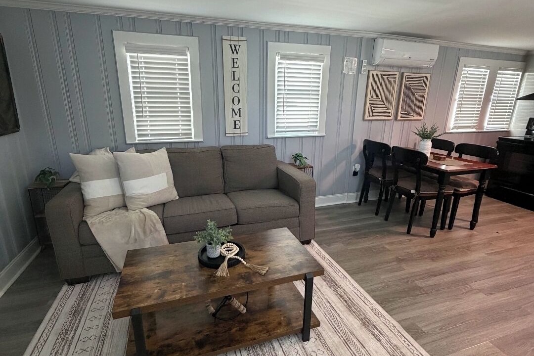 Photo of Livingroom in Wareham Center