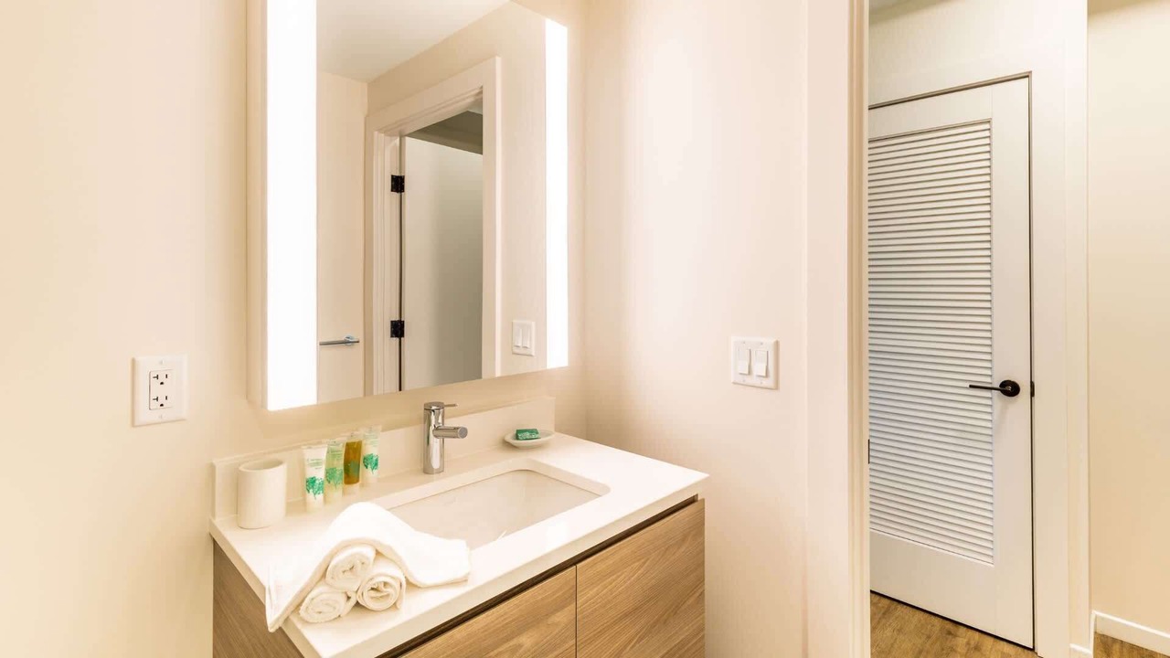 Photo of Bathroom in Seaport District