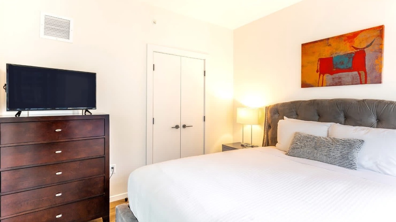 Photo of Bedroom in Seaport District