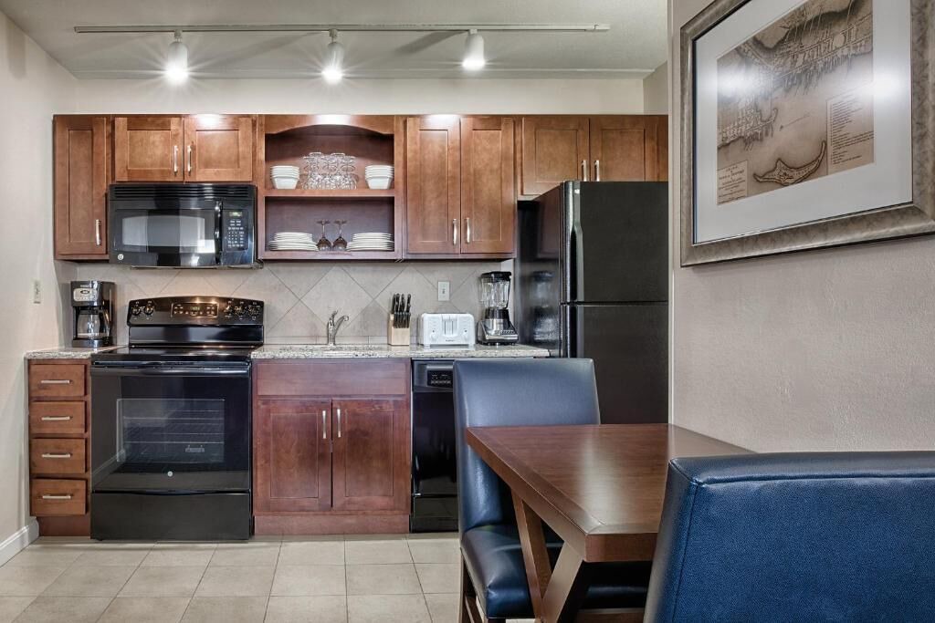 Photo of Kitchen in Off Broadway