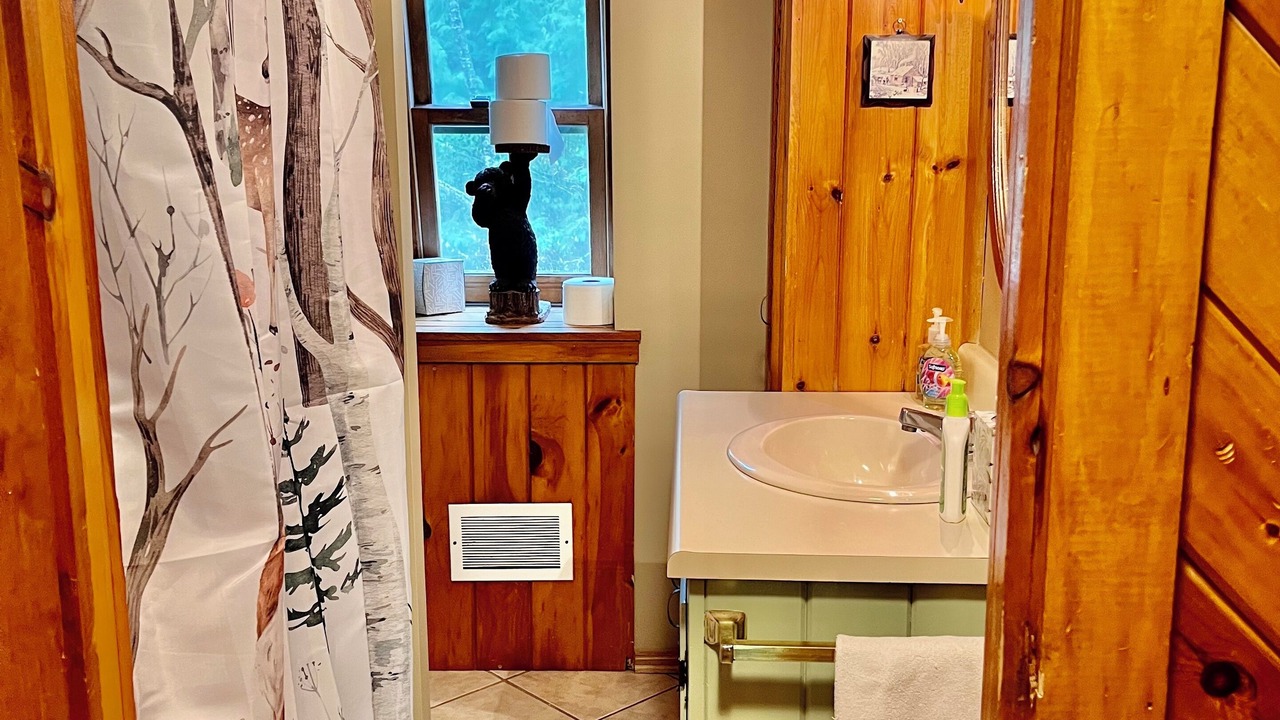 Photo of Bathroom in Campton