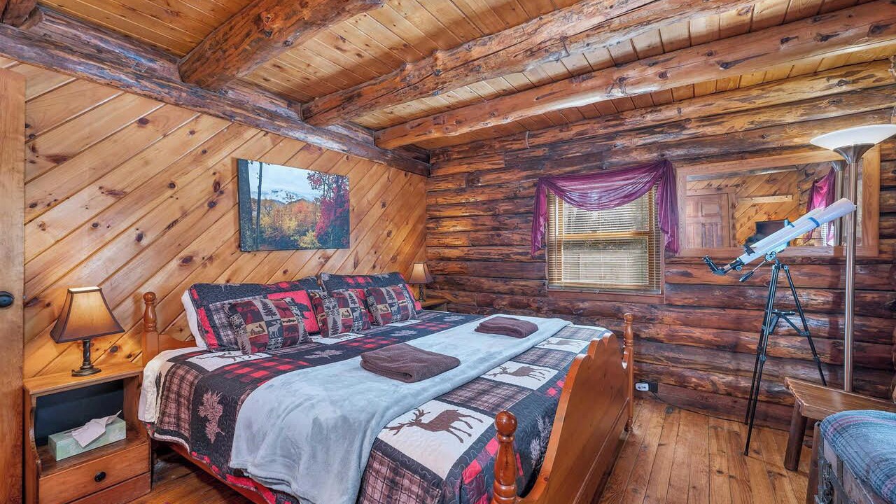 Photo of Bedroom in Campton
