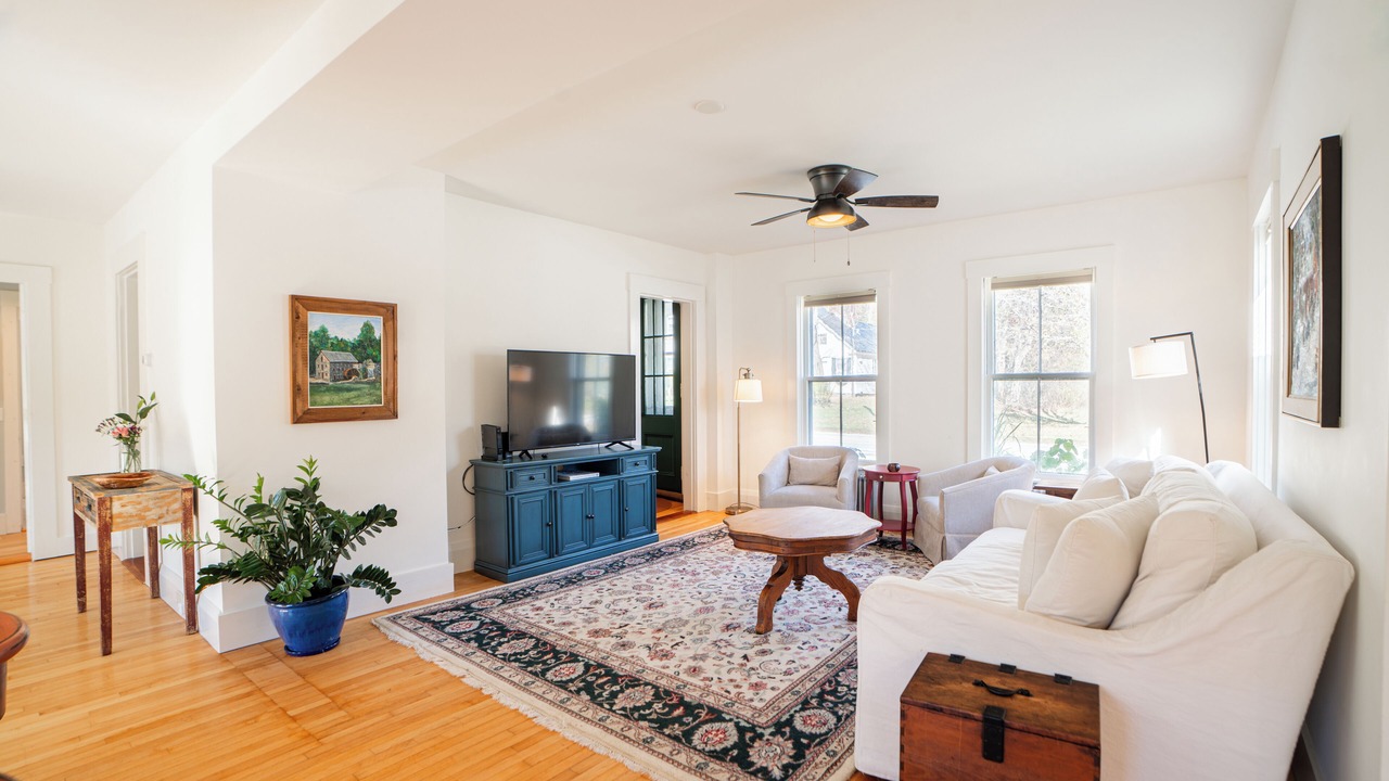 Photo of Livingroom in Bridgewater