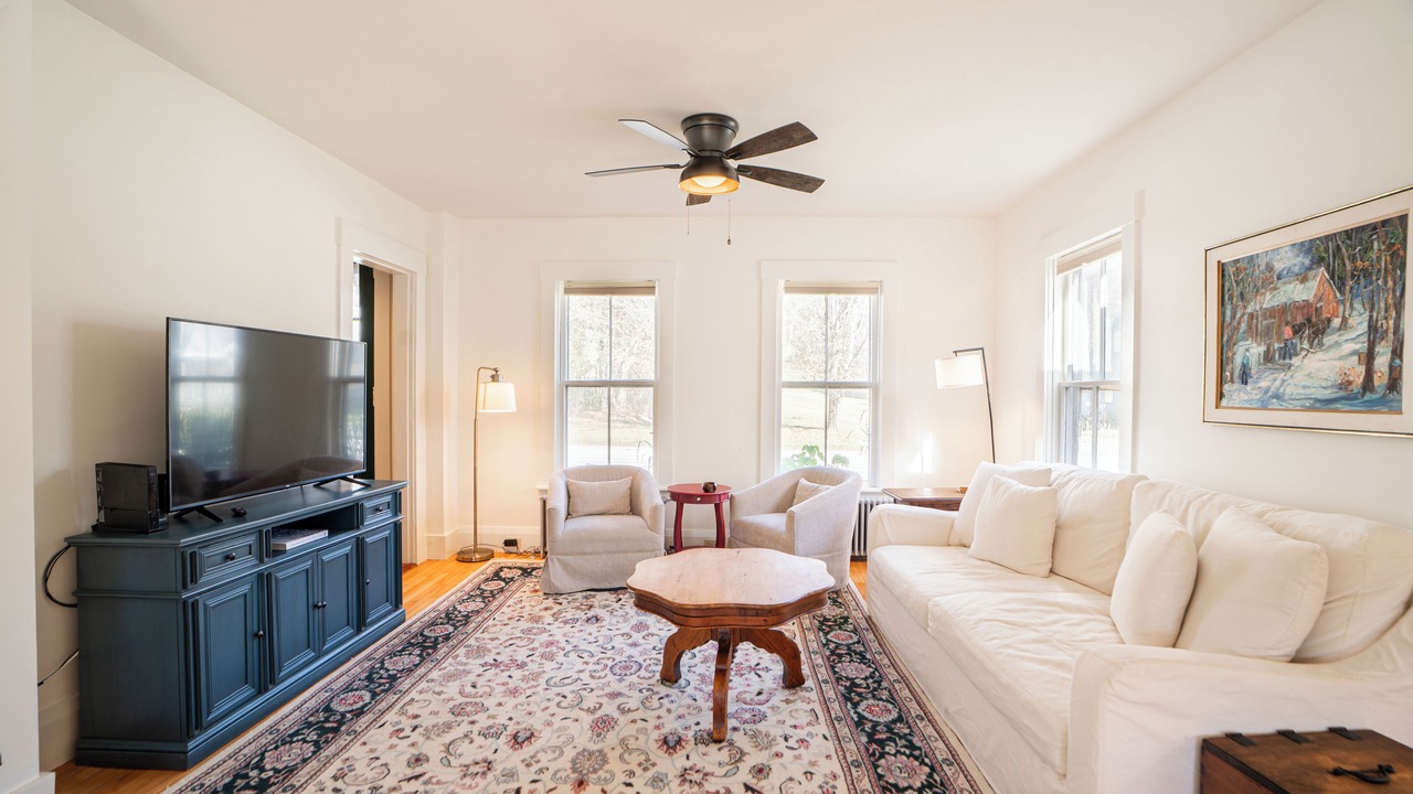 Photo of Livingroom in Bridgewater