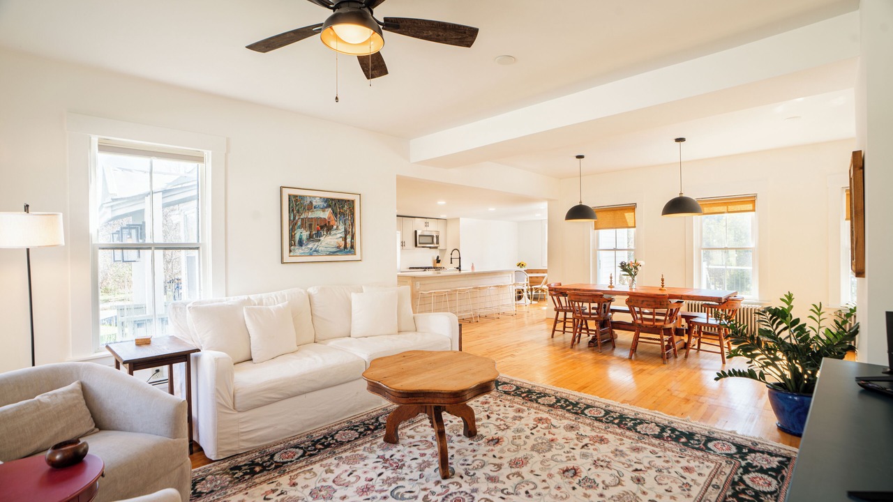 Photo of Livingroom in Bridgewater