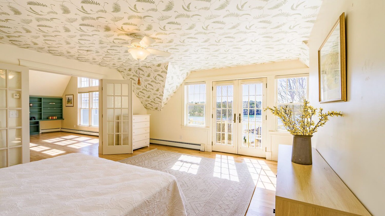 Photo of Bedroom in Bayville