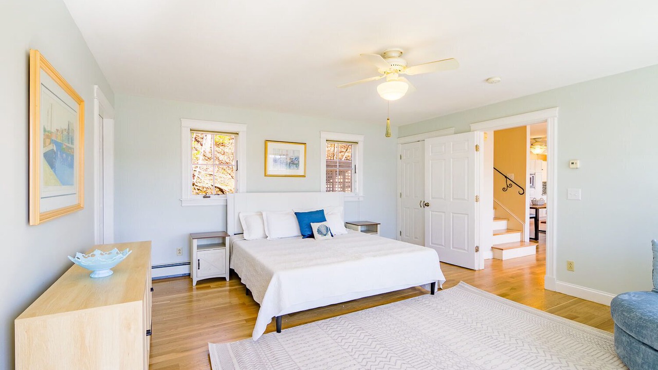 Photo of Bedroom in Bayville