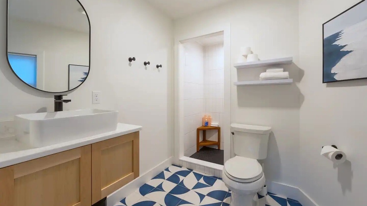 Photo of Bathroom in York Harbor