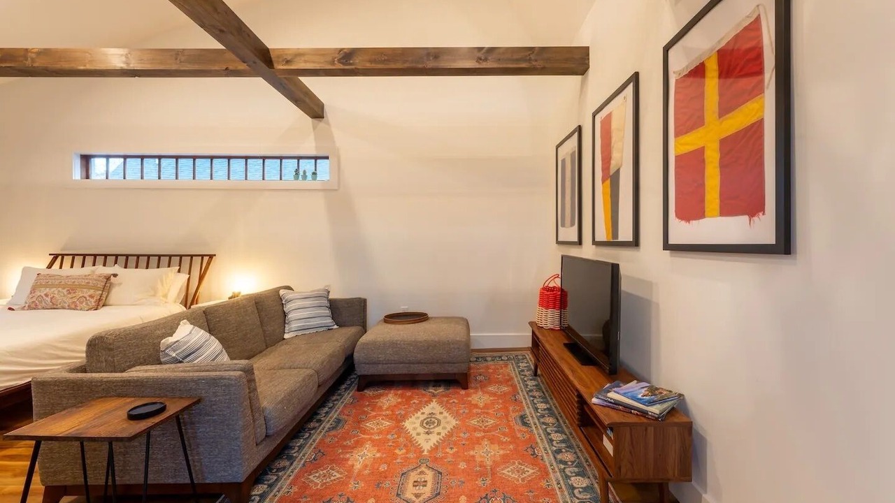 Photo of Livingroom in York Harbor