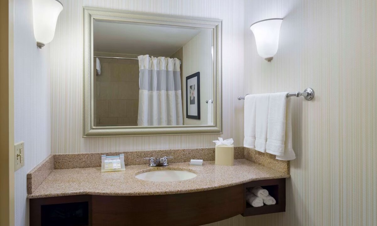 Photo of Bathroom in Silver Lane