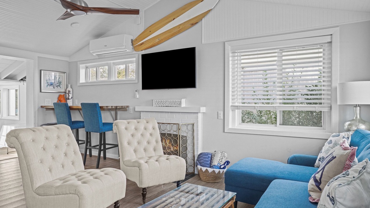 Photo of Livingroom in Point Judith