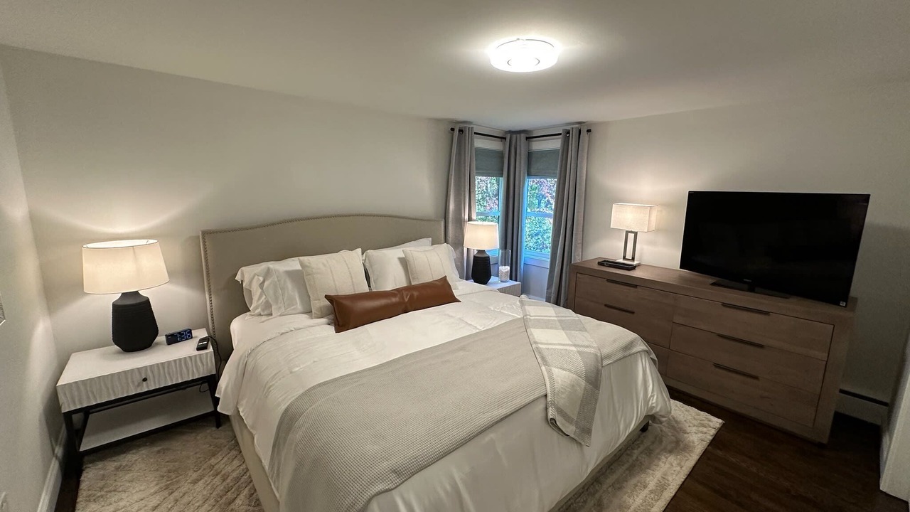 Photo of Bedroom in Middlefield