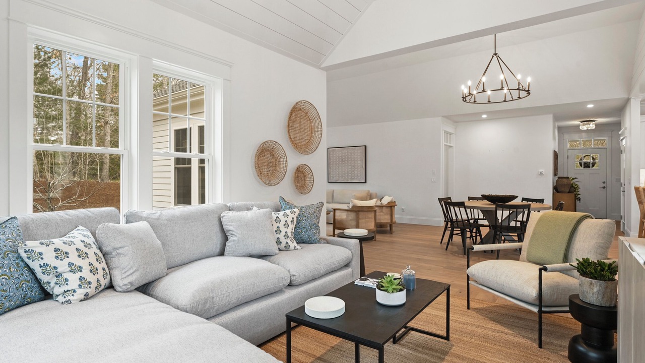 Photo of Livingroom in Mashpee