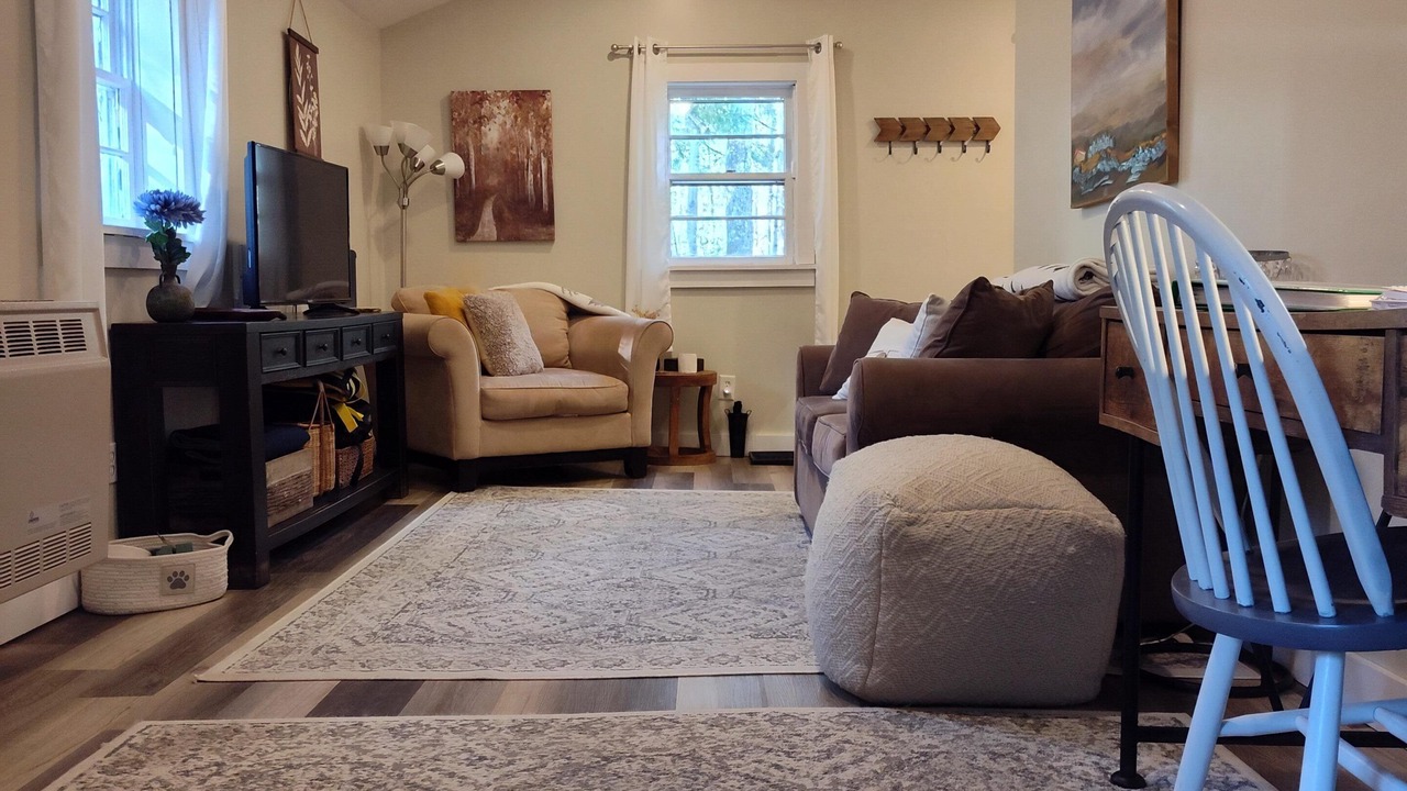 Photo of Livingroom in Sherwood Forest
