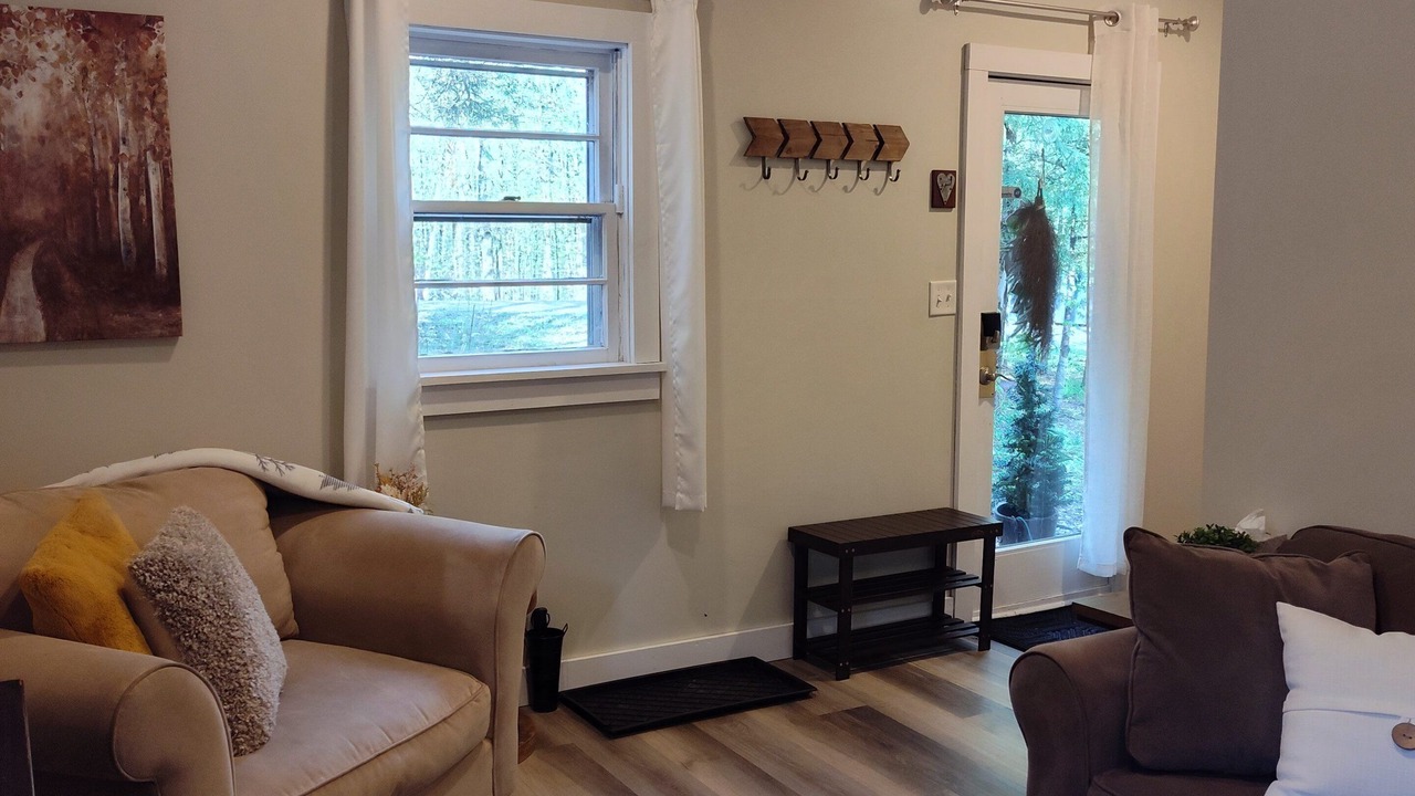 Photo of Livingroom in Sherwood Forest