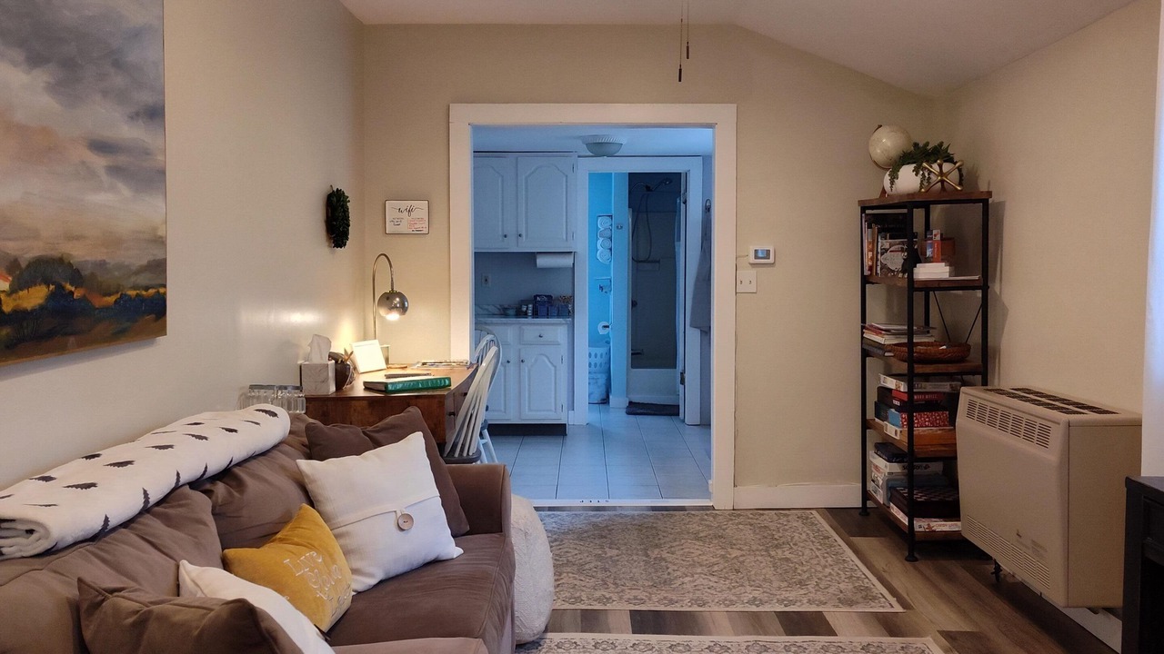 Photo of Livingroom in Sherwood Forest