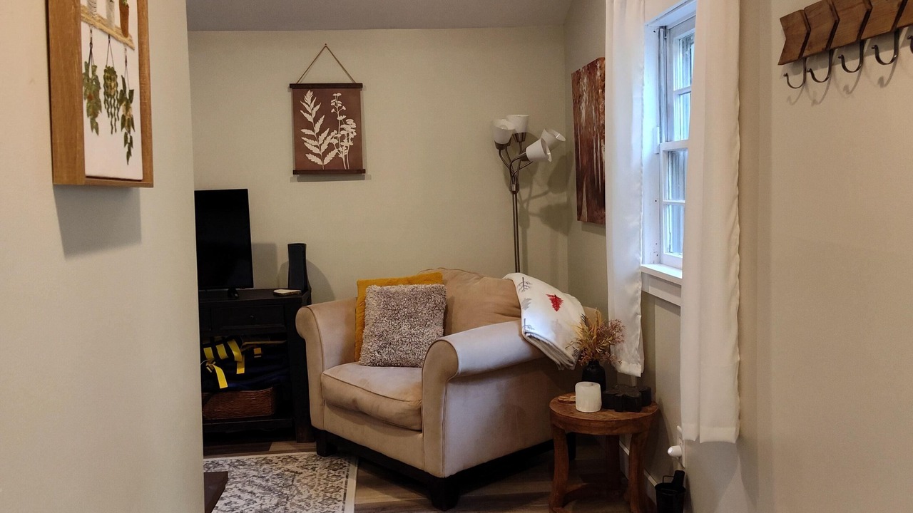 Photo of Livingroom in Sherwood Forest