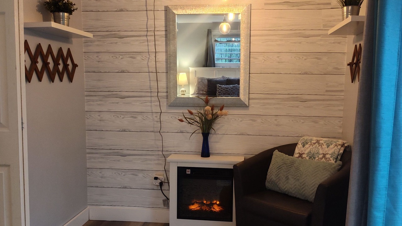 Photo of Livingroom in Sherwood Forest