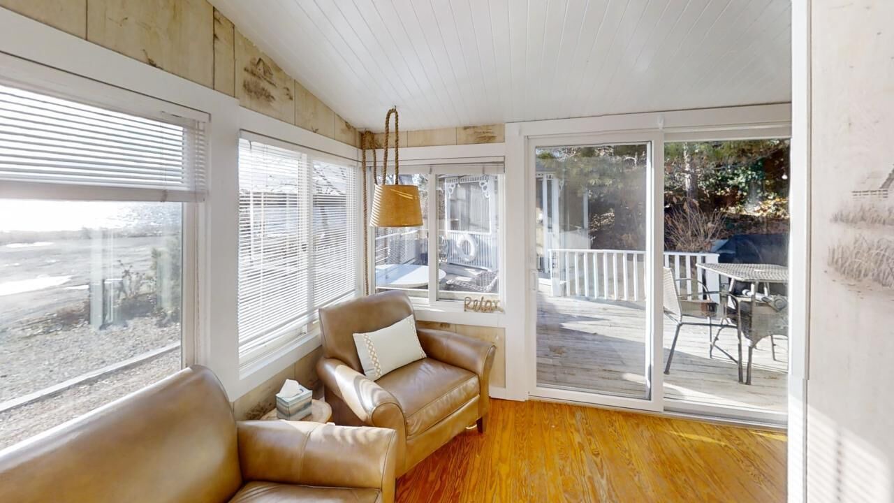 Photo of Livingroom in South Dennis