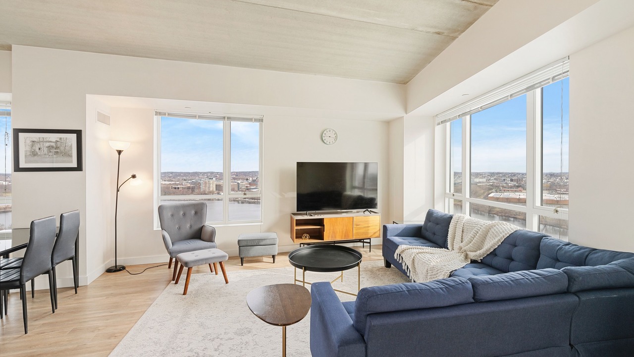 Photo of Livingroom in Assembly Square