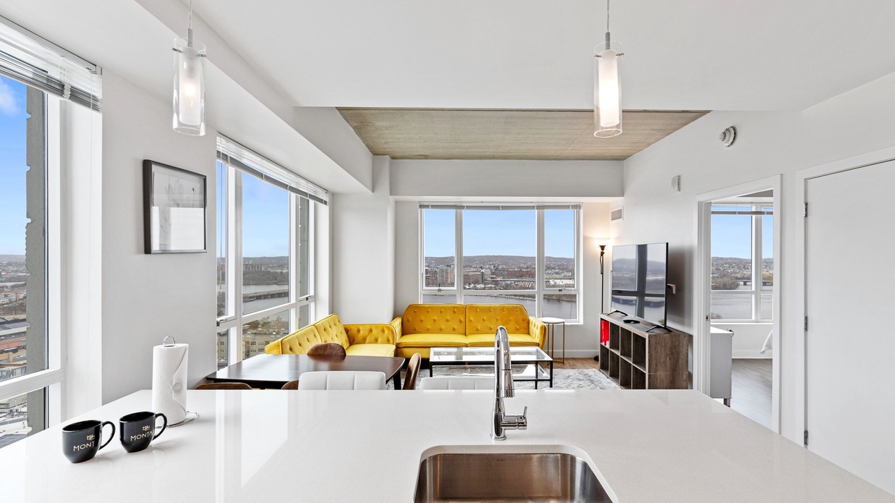 Photo of Livingroom in Assembly Square
