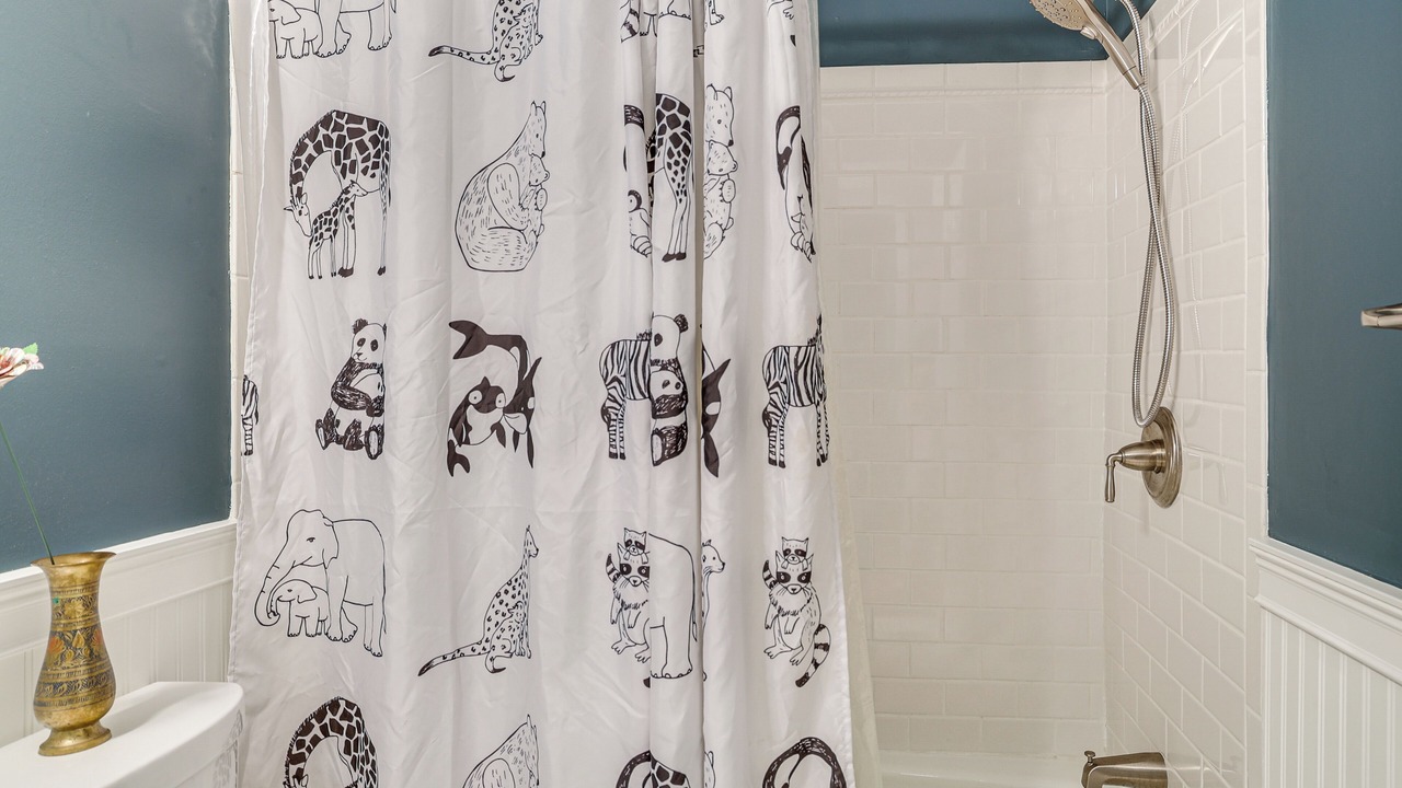 Photo of Bathroom in Killingworth