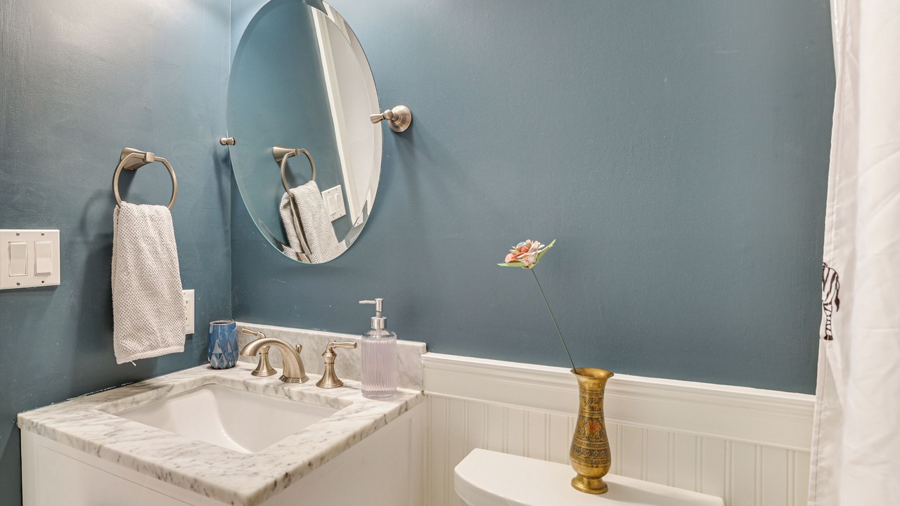 Photo of Bathroom in Killingworth