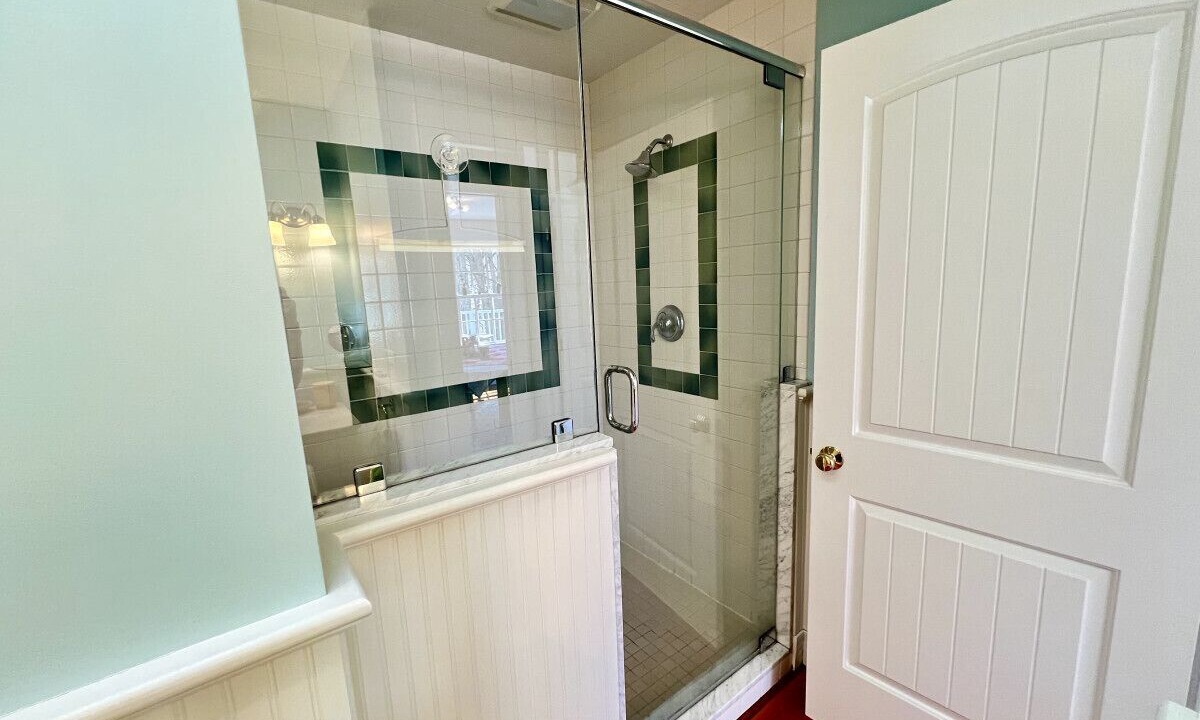 Photo of Bathroom in West Arlington