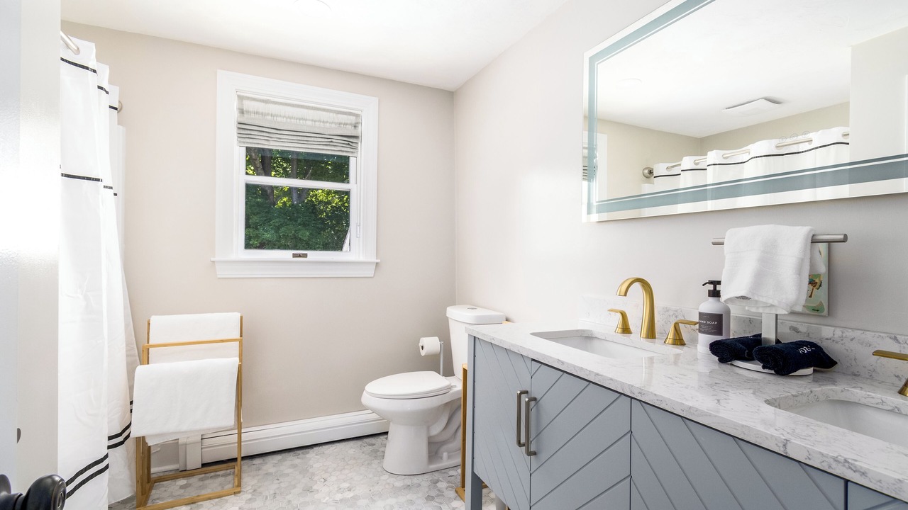Photo of Bathroom in Waquoit Village