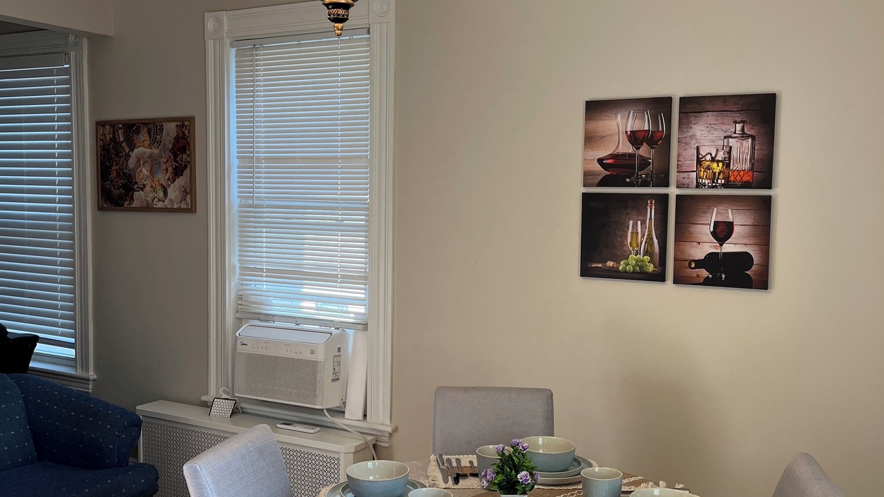 Photo of Livingroom in Belmont
