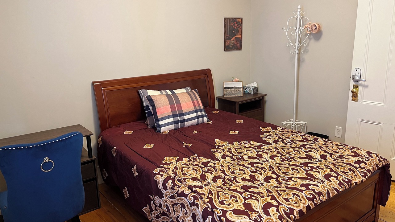 Photo of Bedroom in Belmont