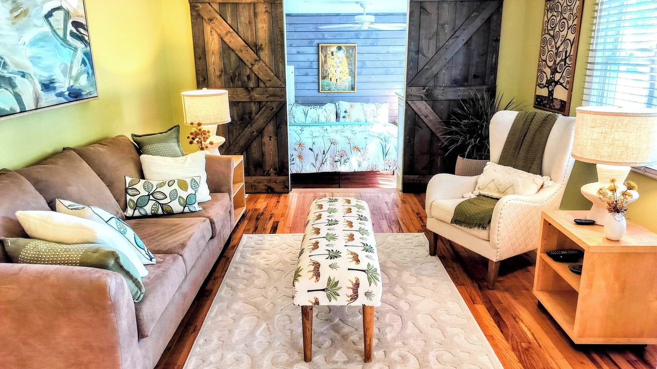 Photo of Livingroom in Niantic