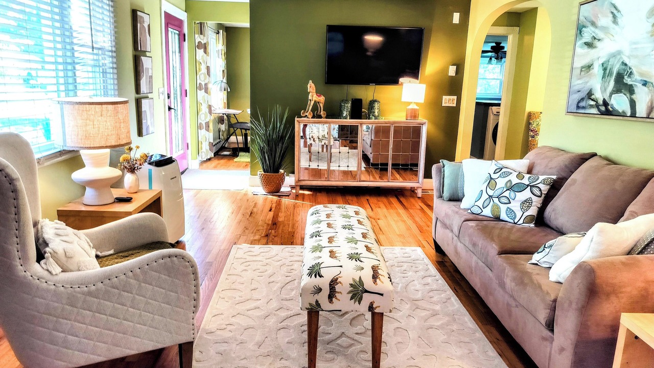 Photo of Livingroom in Niantic