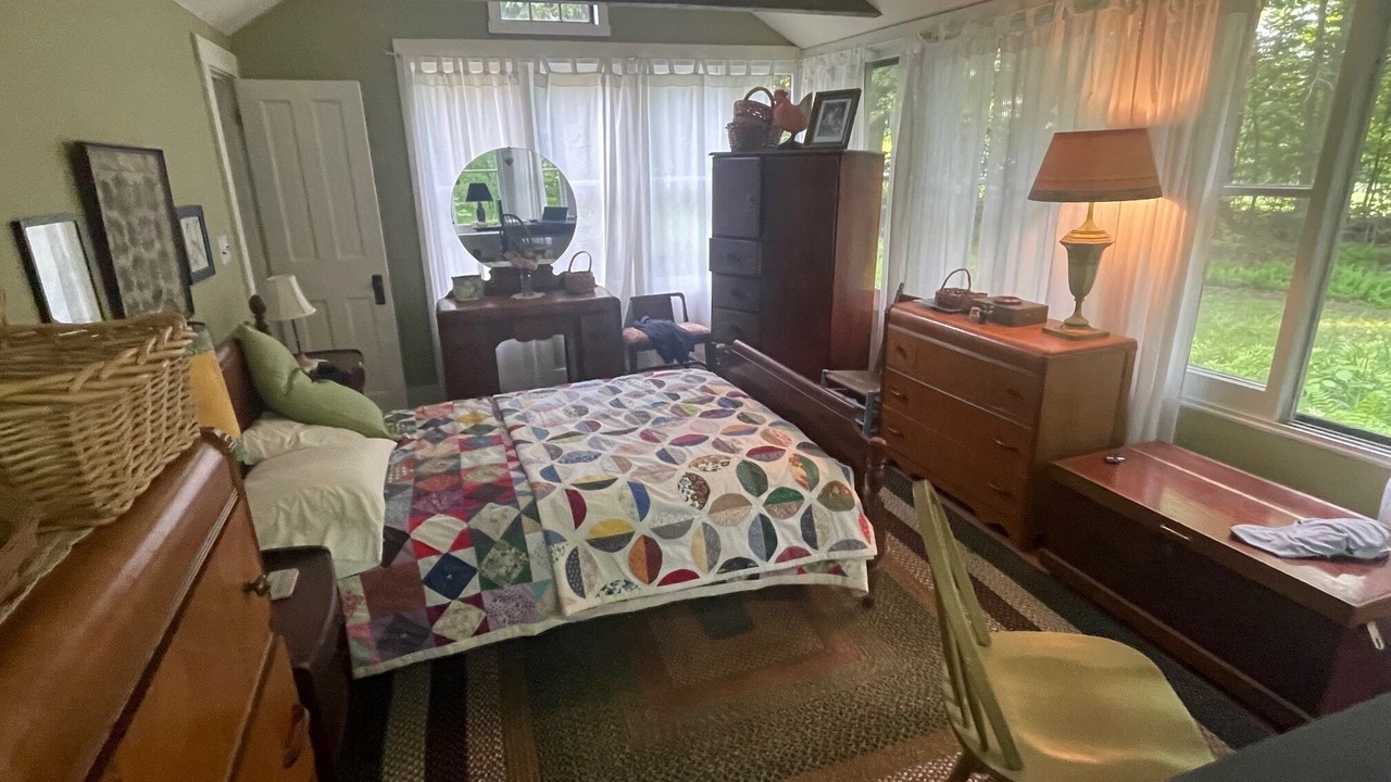 Photo of Bedroom in Canaan