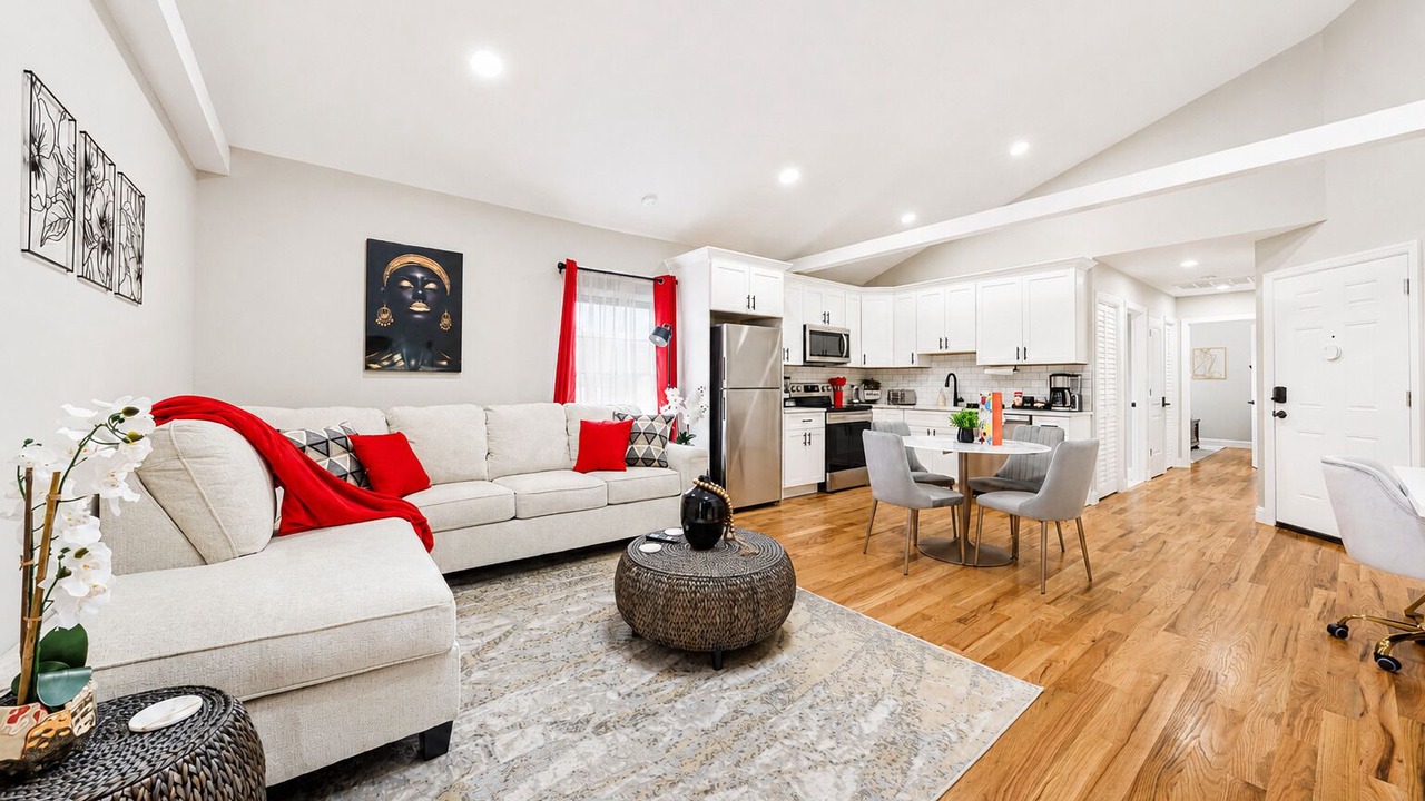 Photo of Livingroom in Scotch Plains