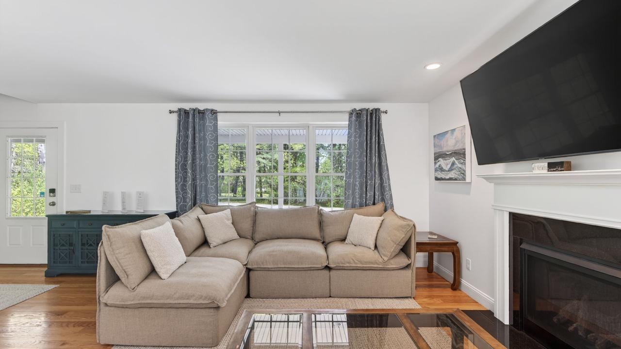 Photo of Livingroom in Kennebunk