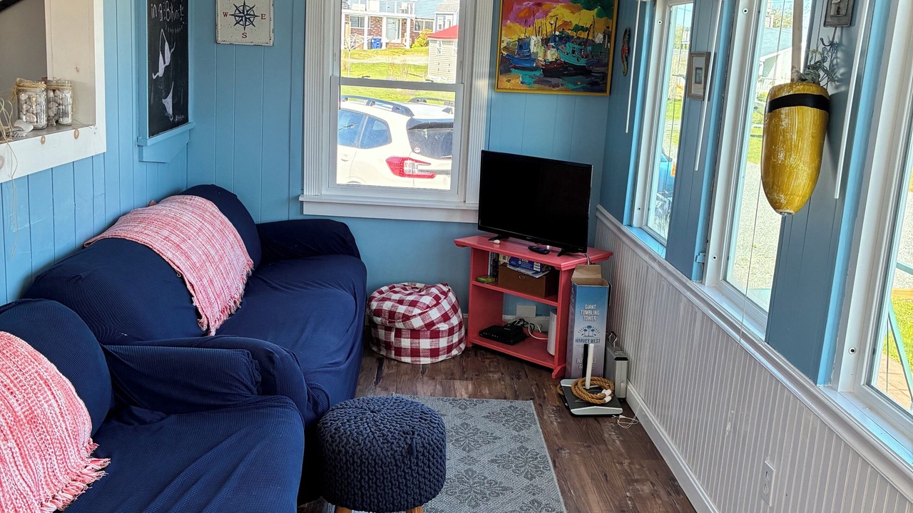 Photo of Livingroom in Snug Harbor