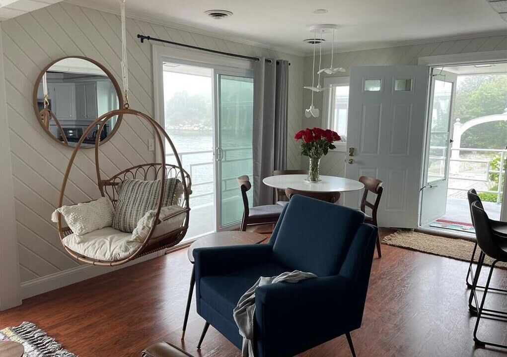 Photo of Livingroom in Portsmouth
