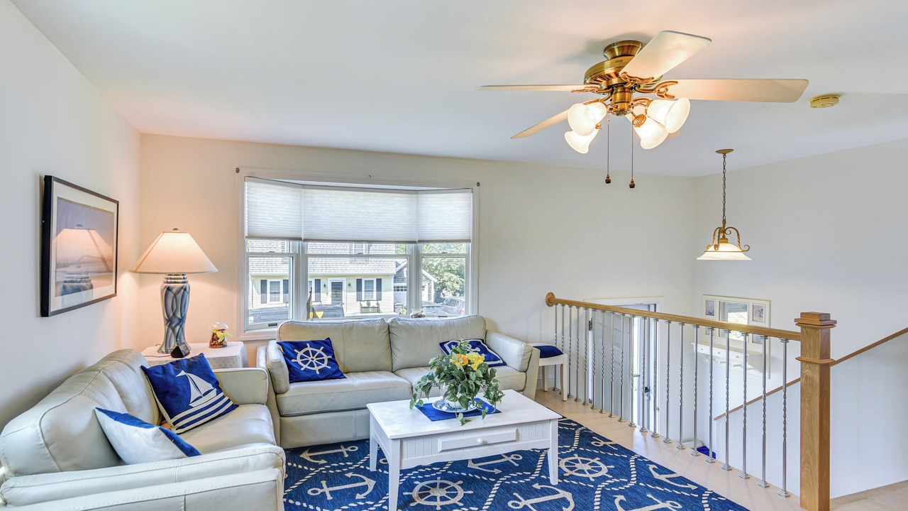 Photo of Livingroom in Newport East