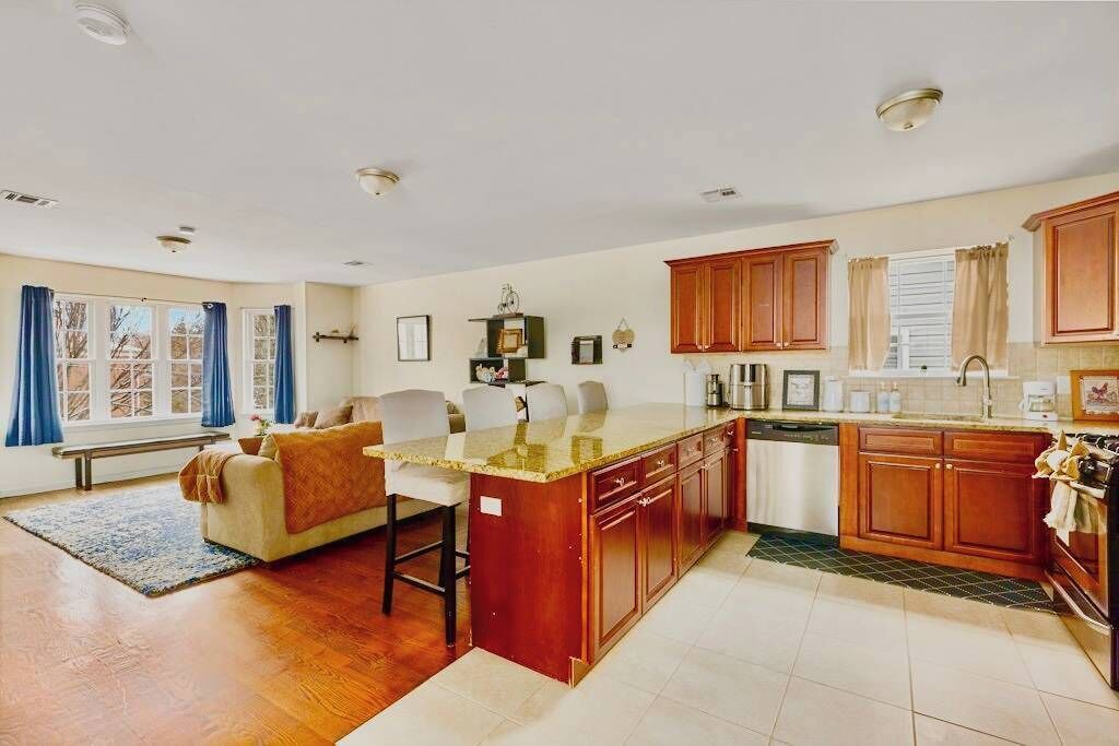 Photo of Bedroom in Newark