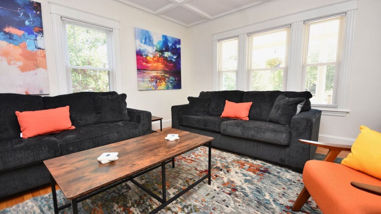 Photo of Livingroom in North Deering