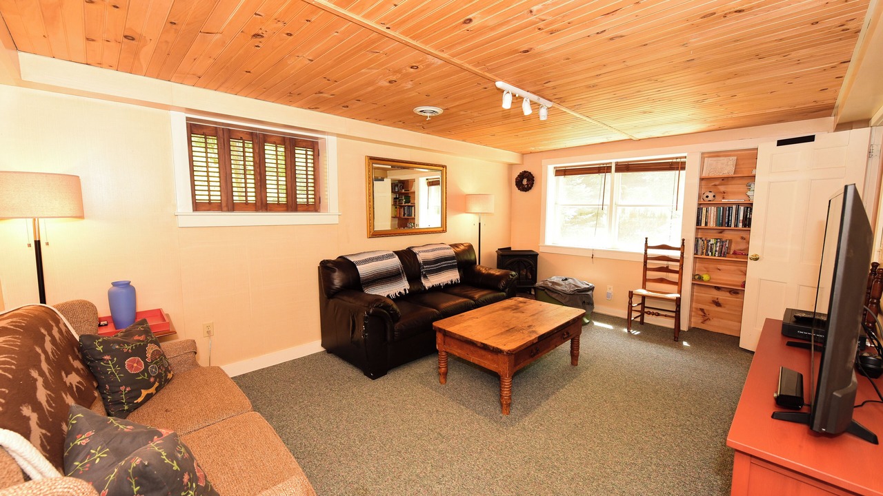 Photo of Livingroom in Silver Lake