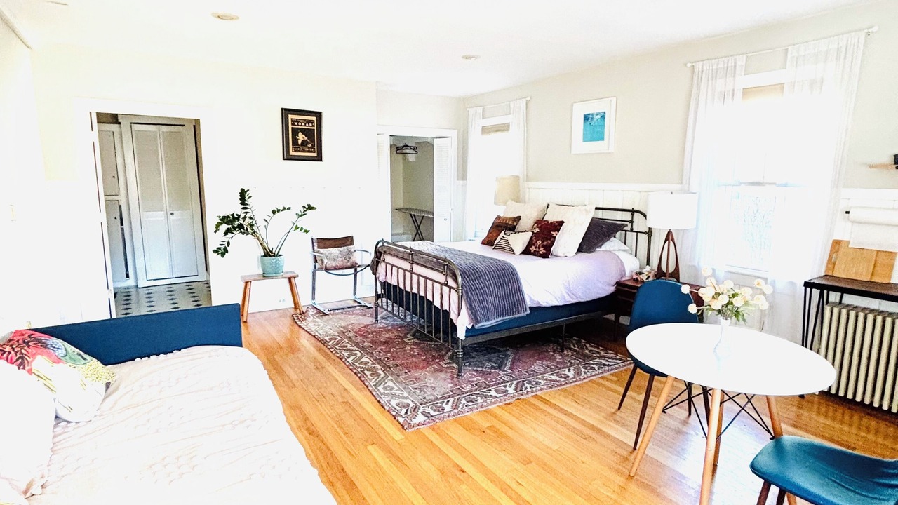 Photo of Bedroom in Turners Falls